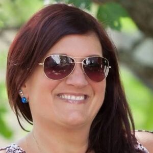 Meet your Posher, Yael